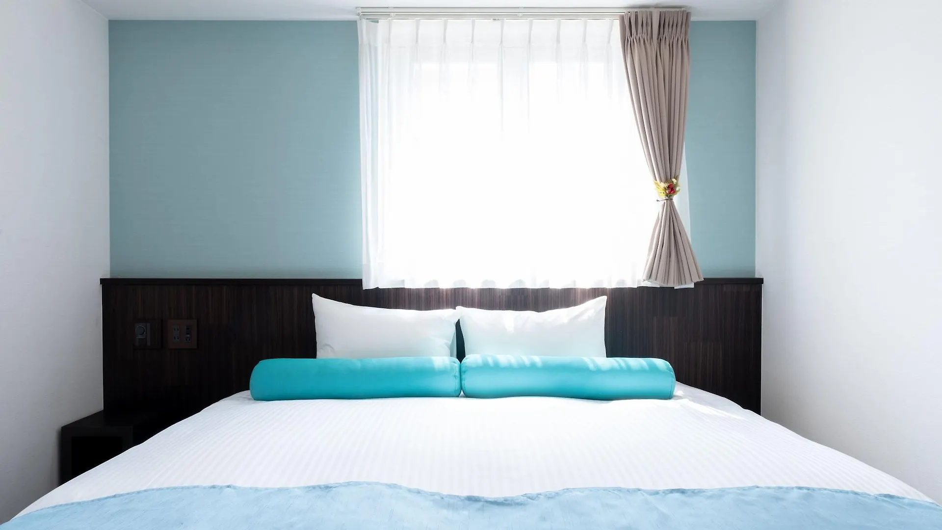****  אוסקה Nipponbashi Crystal Hotel יפן