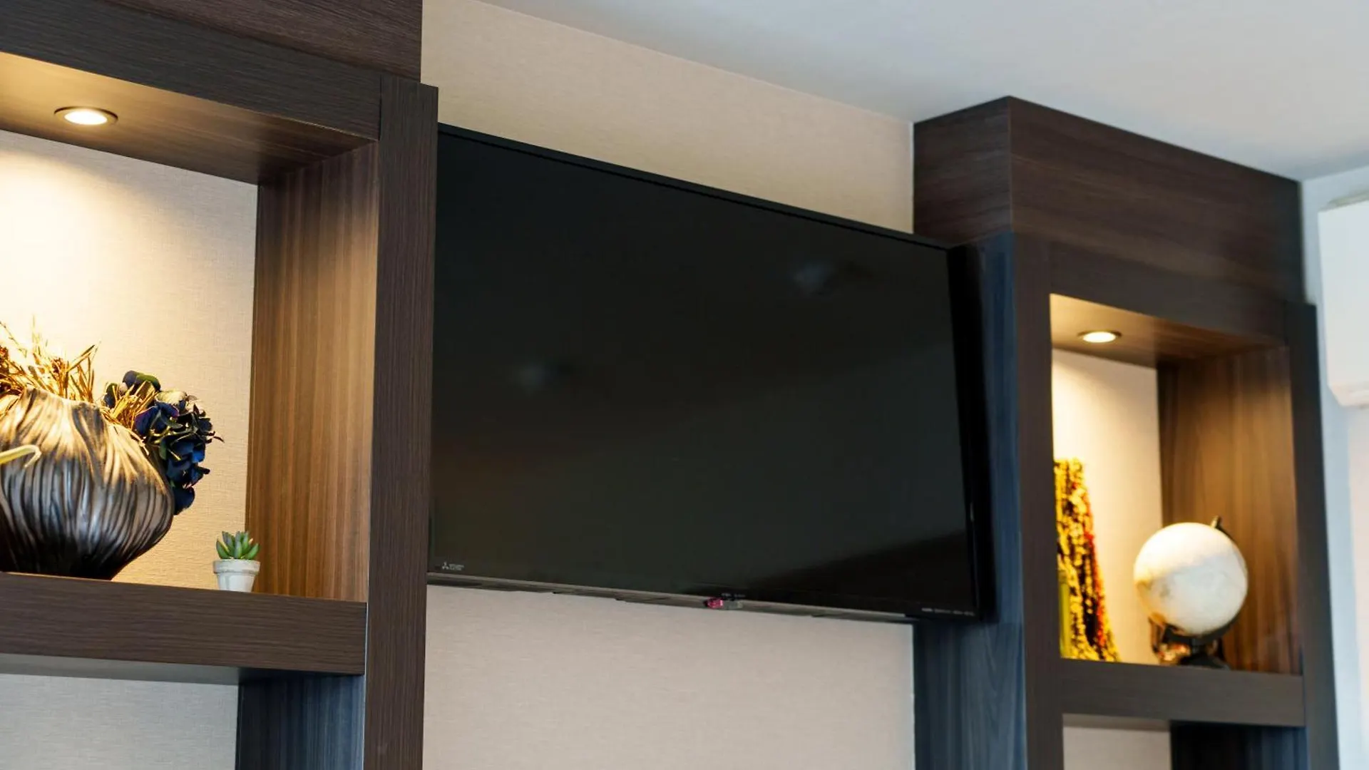 ****  אוסקה Nipponbashi Crystal Hotel יפן