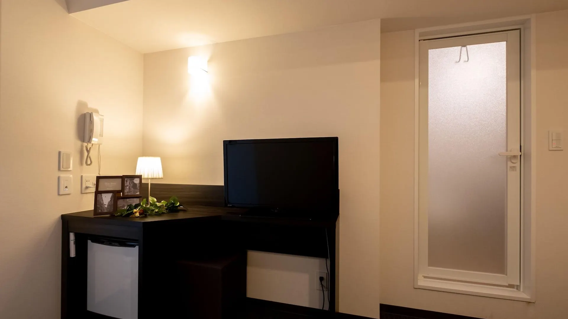Nipponbashi Crystal Hotel Osaka 4*,  Japan